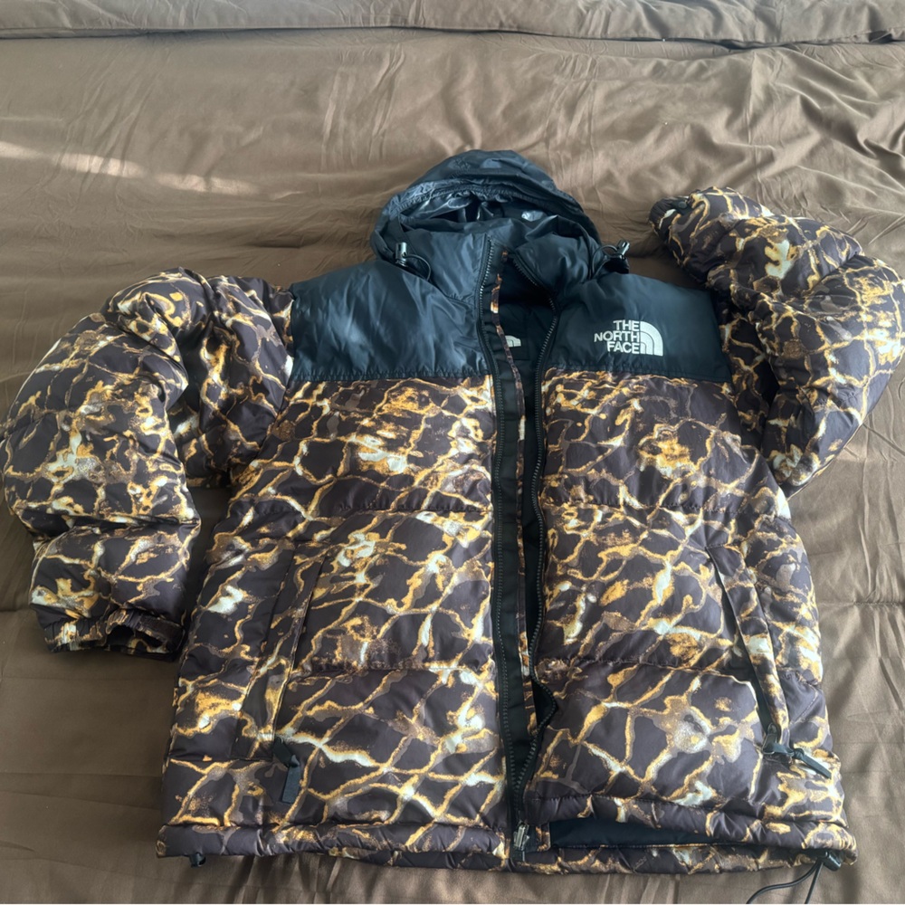 The North Face Black and camo printed Puffer Jacket